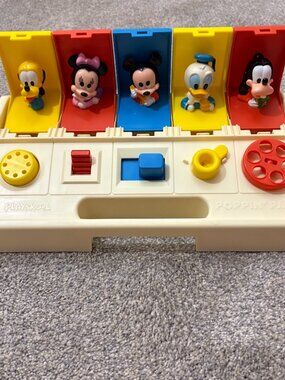 Disney Pop-Up Character Playset Yellow Red Blue